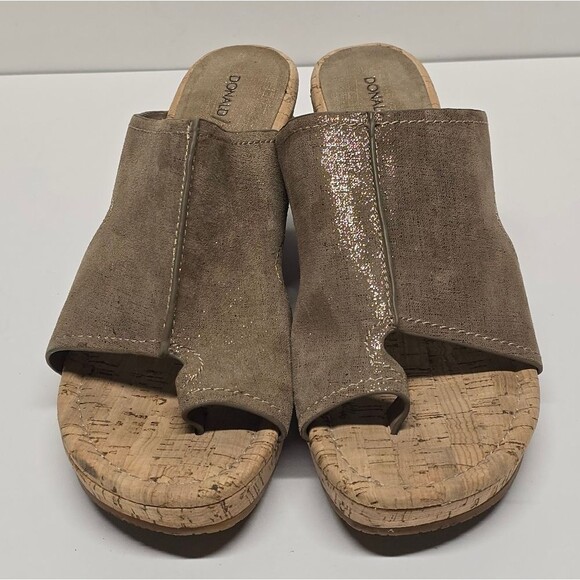 Donald Pliner Gerie Loop Cork Wedge Beige Gold Shimmering Leather Sandals 9.5 - Picture 2 of 8